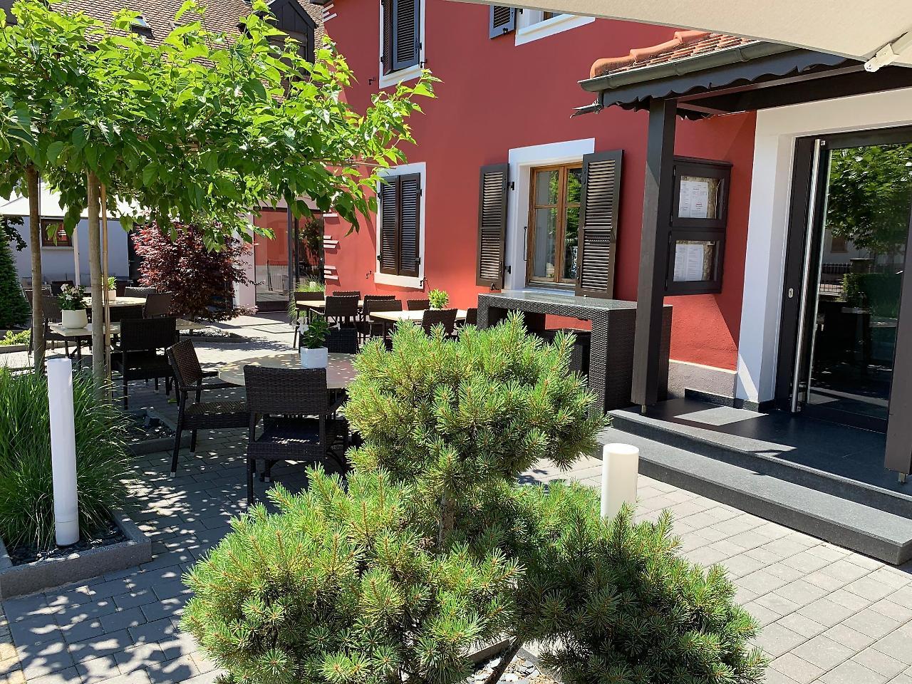 Logis Hotel Restaurant Au Lion Rouge Бартенхайм Екстериор снимка