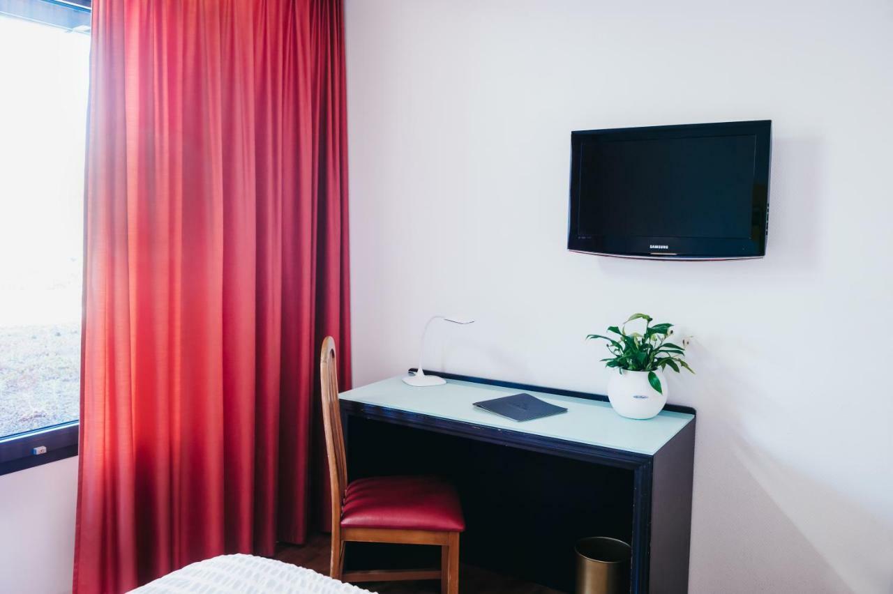 Logis Hotel Restaurant Au Lion Rouge Бартенхайм Екстериор снимка